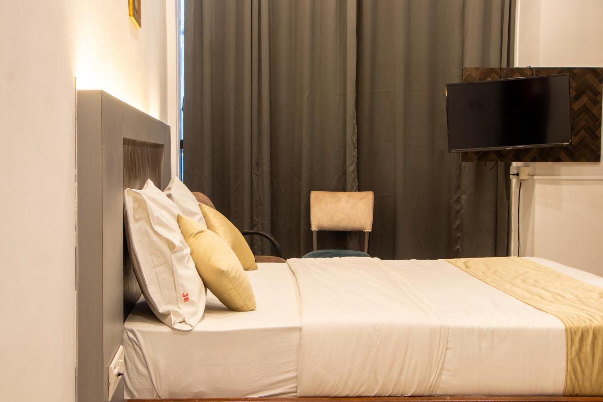 فندق J R Residency نافي مومباي المظهر الخارجي الصورة