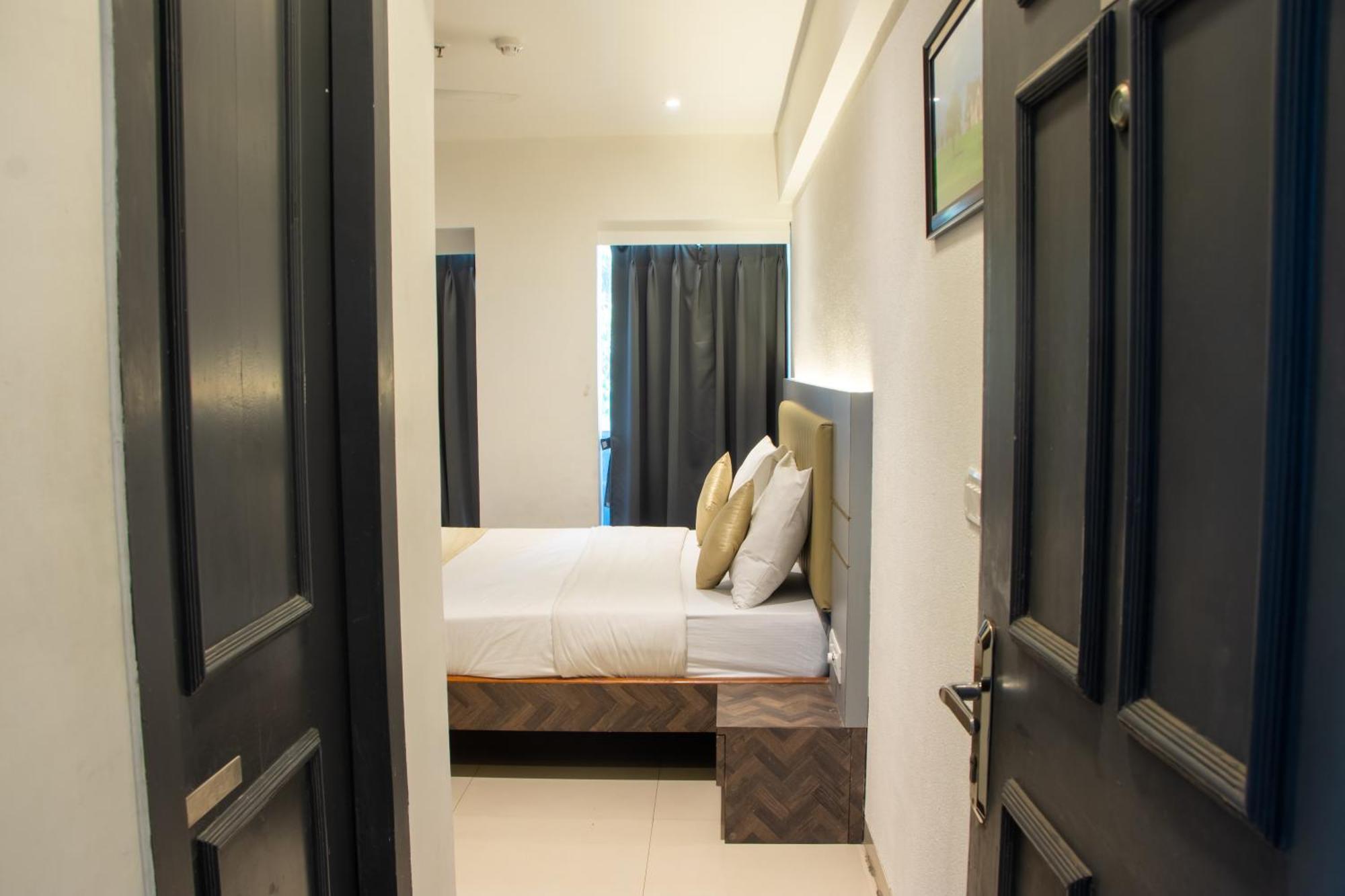 فندق J R Residency نافي مومباي المظهر الخارجي الصورة