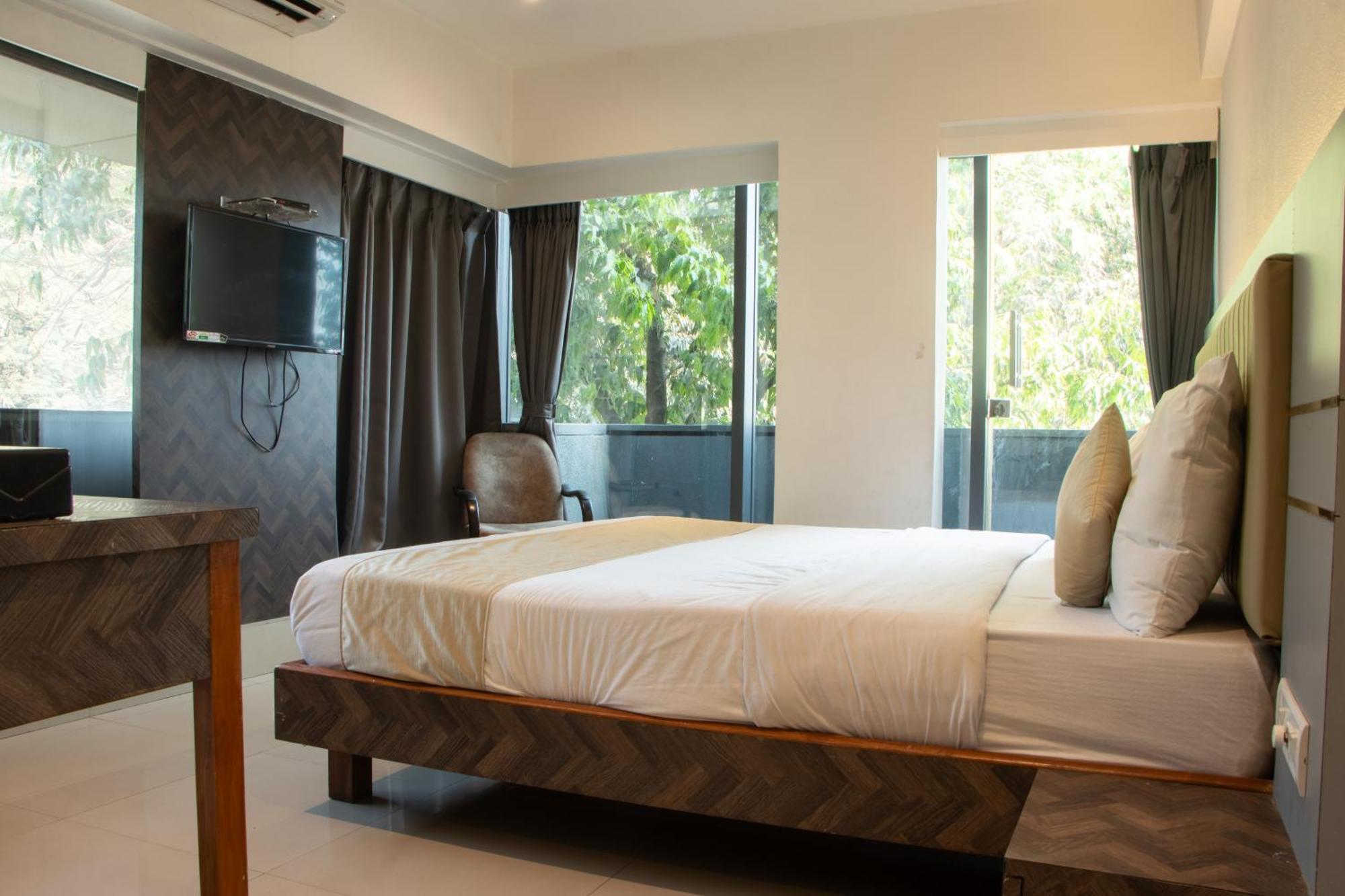 فندق J R Residency نافي مومباي المظهر الخارجي الصورة